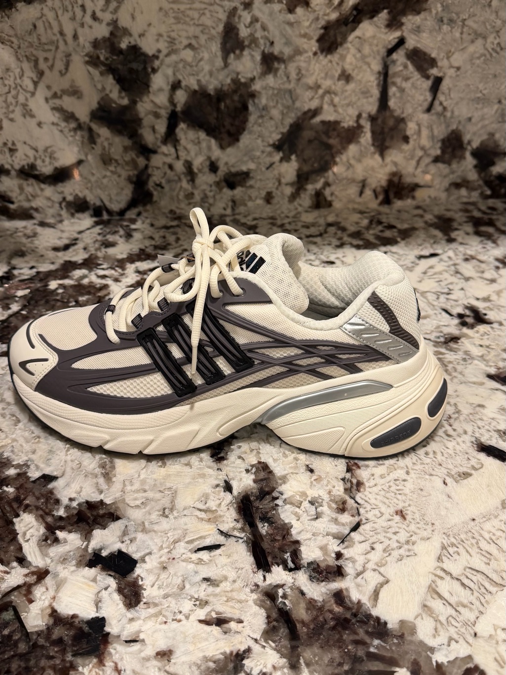 New Adidas Adistar Xlg